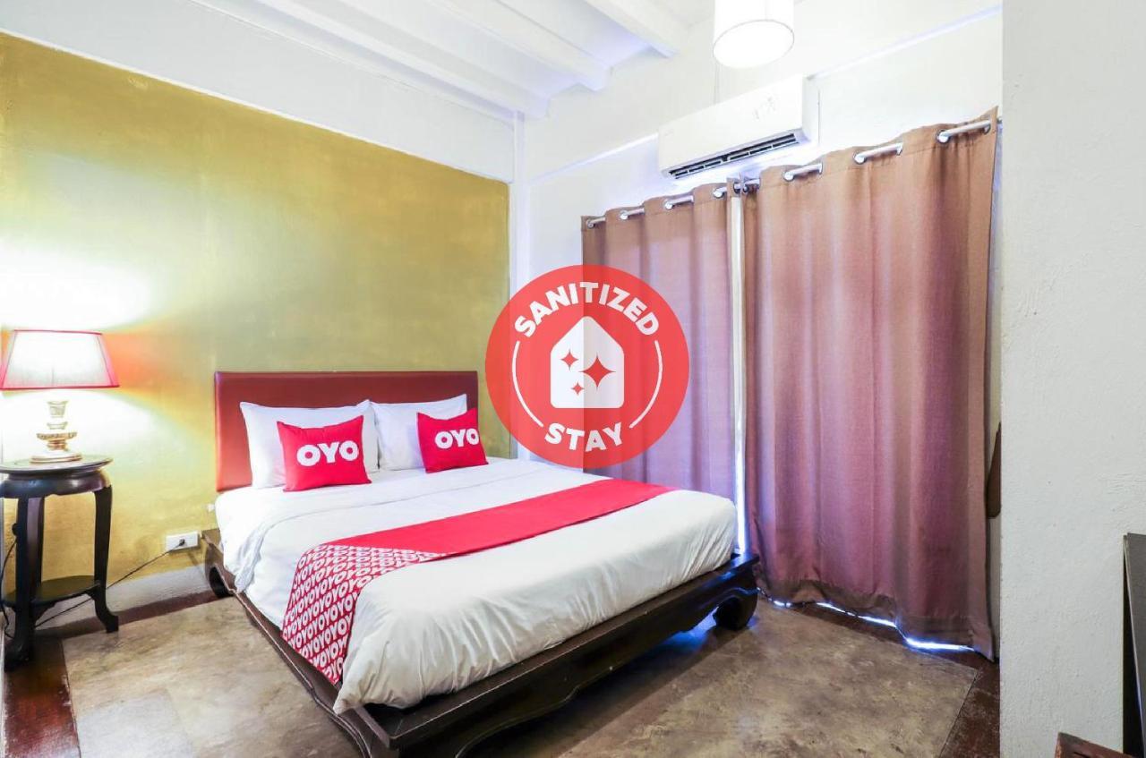 Oyo 391 Pat'S Klangviang Guesthouse チエンマイ エクステリア 写真