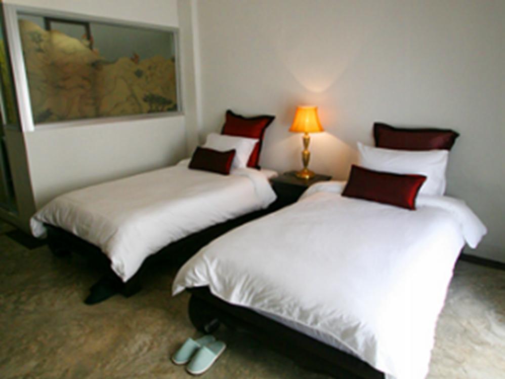 Oyo 391 Pat'S Klangviang Guesthouse チエンマイ エクステリア 写真