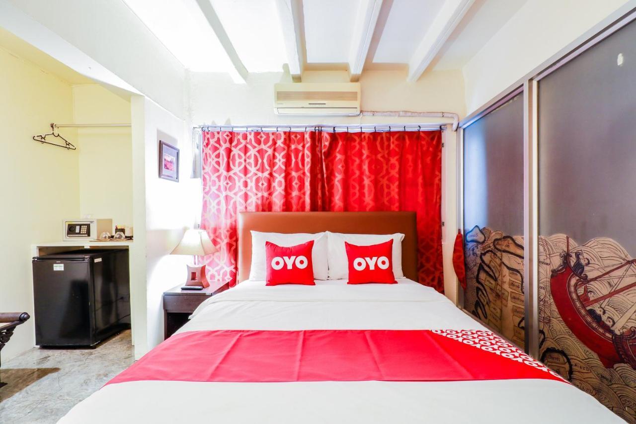 Oyo 391 Pat'S Klangviang Guesthouse チエンマイ エクステリア 写真