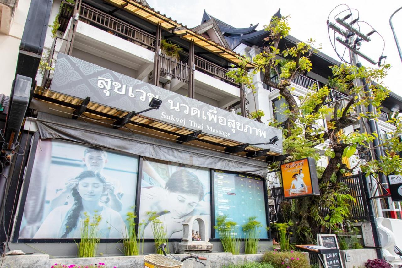 Oyo 391 Pat'S Klangviang Guesthouse チエンマイ エクステリア 写真